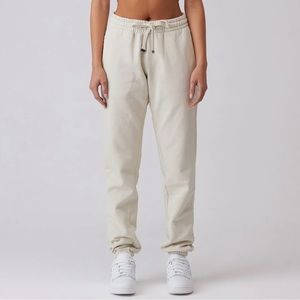 Talentless Women’s Sweatpants in Bone